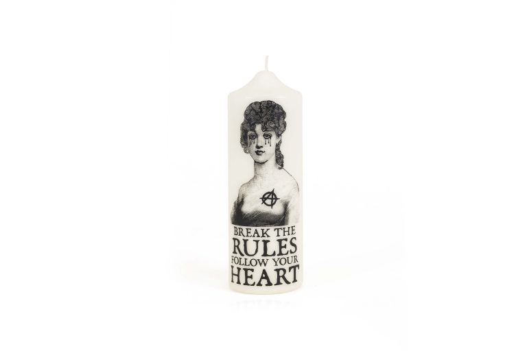 bougie coreterno break the rules bougie pilier artisanale italienne decoration interieur bougie design objet decoratif rebel