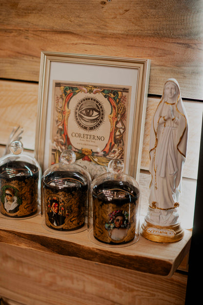 bougie coreterno decoration interieur santa maria concept store ambiance spirituelle objets religieux decoration bois et statue vierge