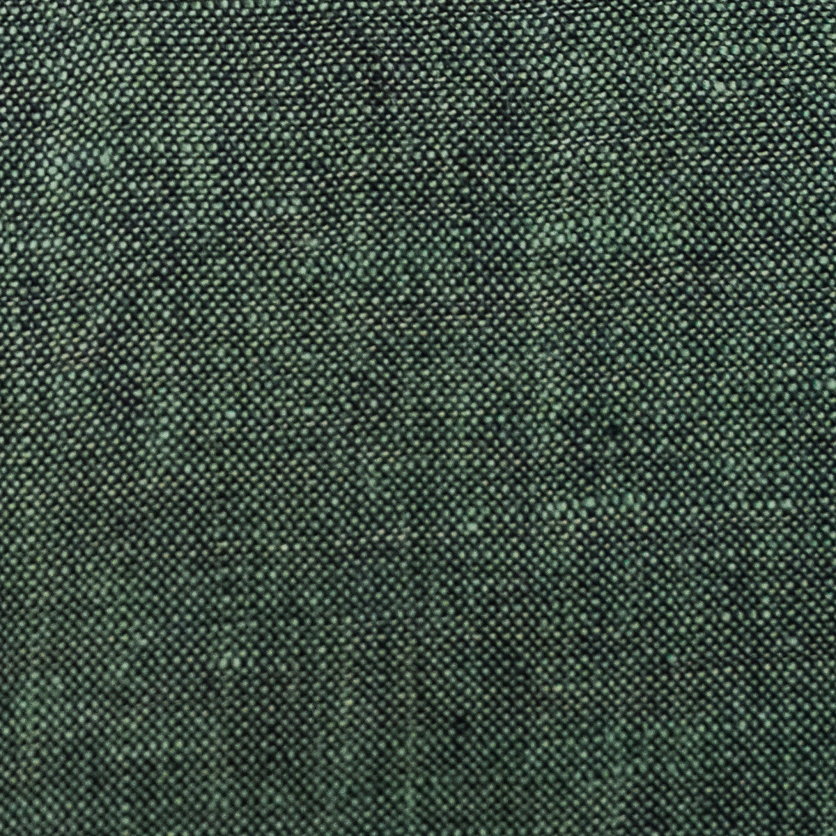 Gros plan sur le lin biologique de la chemise Santa Maria vert
