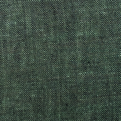 Gros plan sur le lin biologique de la chemise Santa Maria vert
