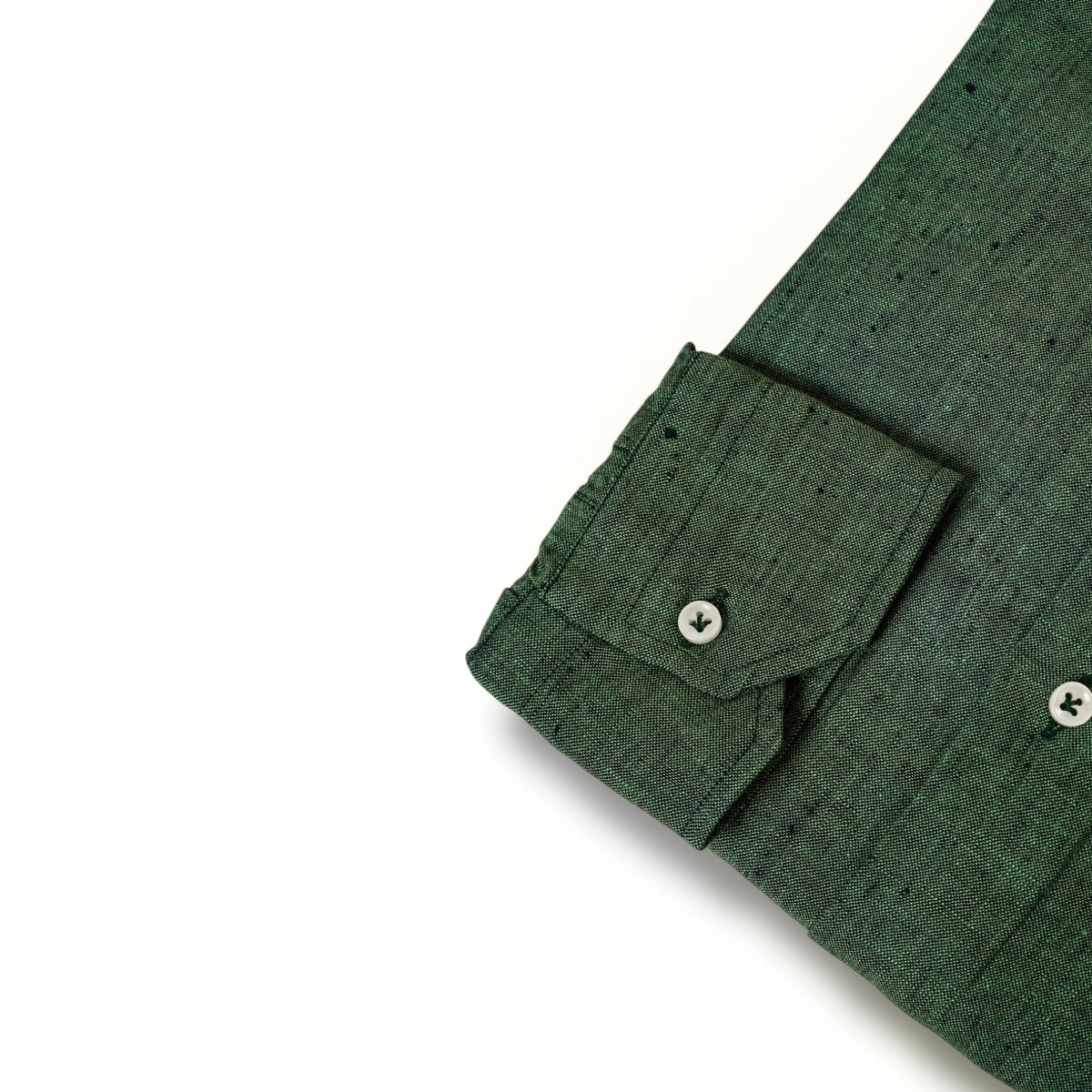 Détail boutons de la chemise en lin Santa Maria vert
