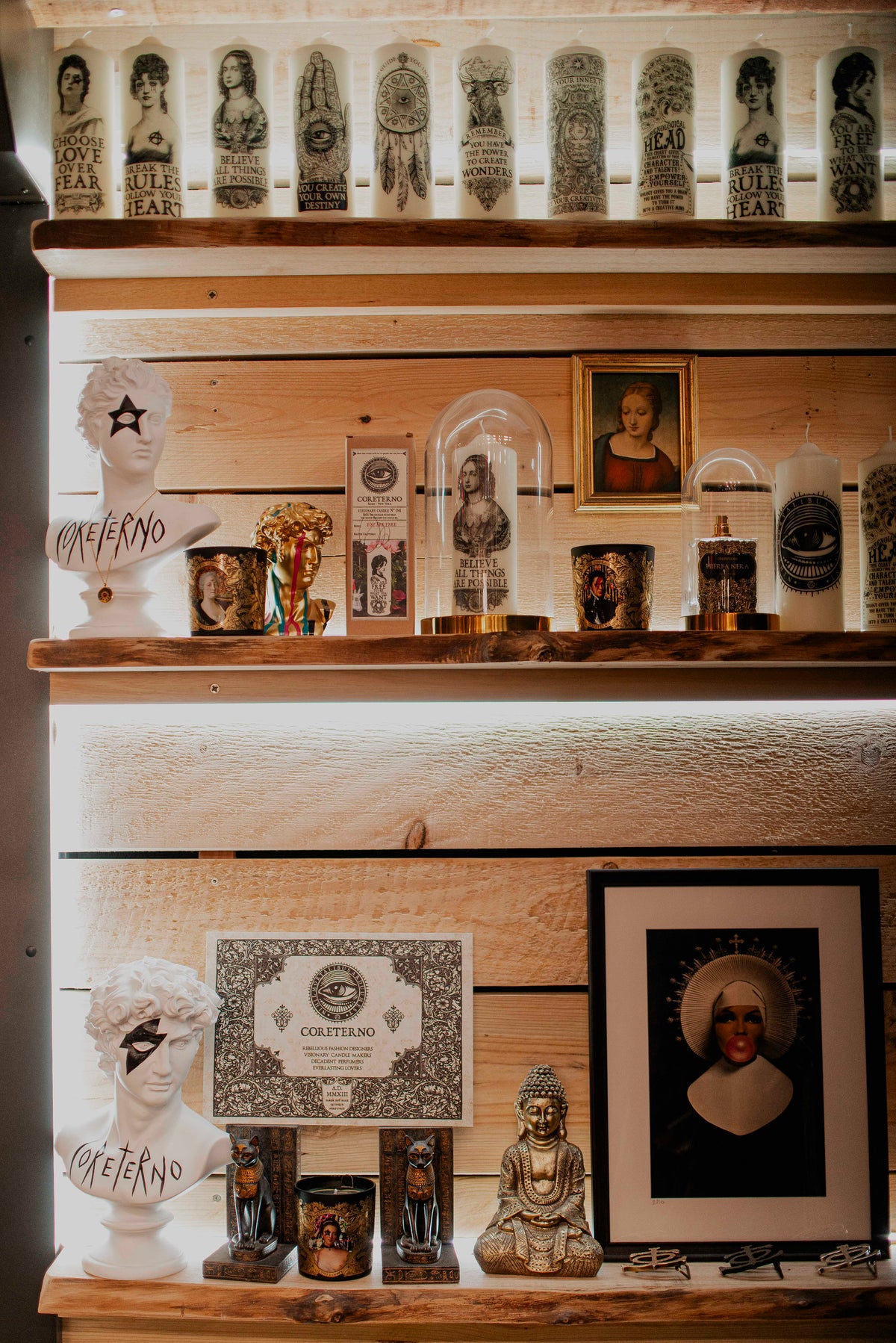 boutique santa maria concept store decoration religieuse bougies coreterno objets spirituels ex voto statues ambiance interieur